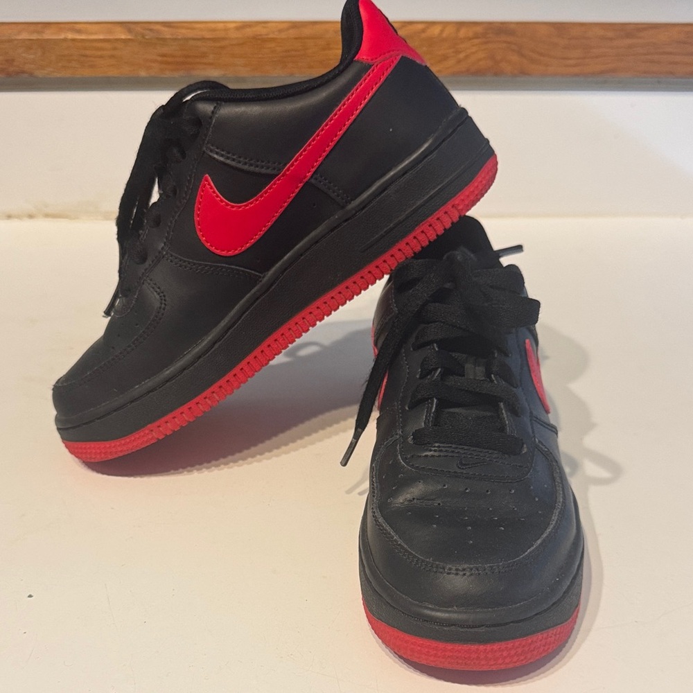 Nike Black and Red Athletic Shoes